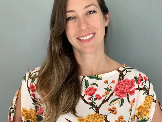 Cassandra Trier headshot